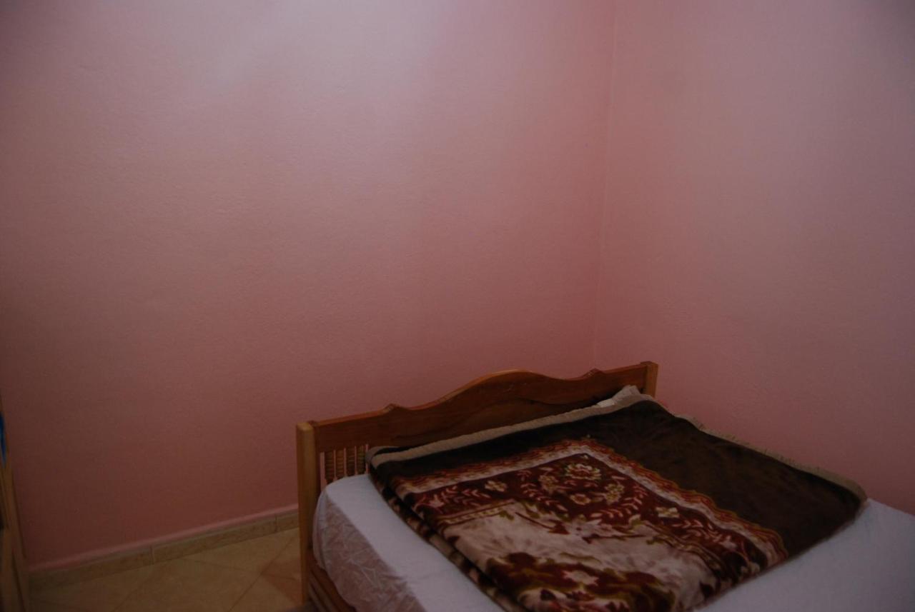 Auberge Tafilalt Bouzmou Bouzmou Imilchil Extérieur photo